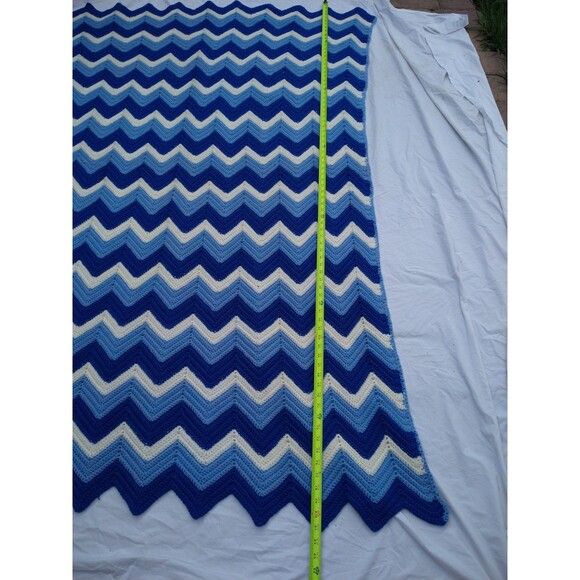 Large Vintage Chevron Stripe Zigzag Knit Afghan Handmade Throw Blanket blue - Picture 4 of 12